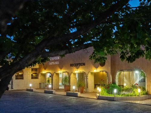 Ga-Segonyana Hotel | Kuruman Lodge