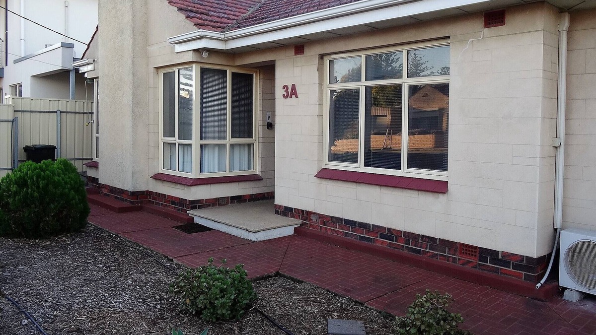 Largs North House | Kybunga by the Beach (Largs North)
