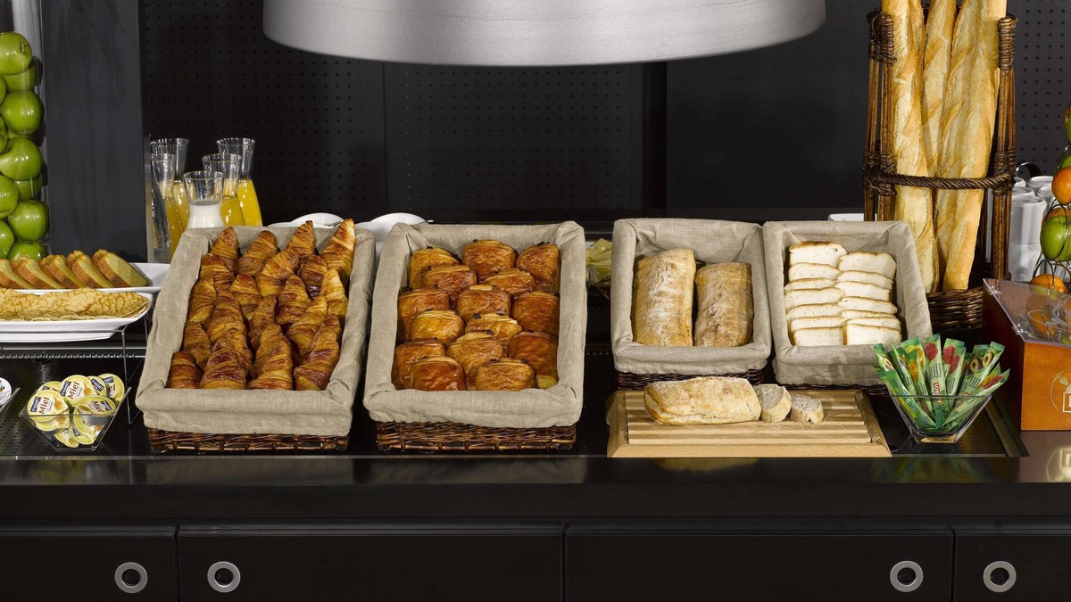 Saint-Jean-de-Vedas Hotel | Kyriad Direct Montpellier St Jean de Vedas – La Peyrière