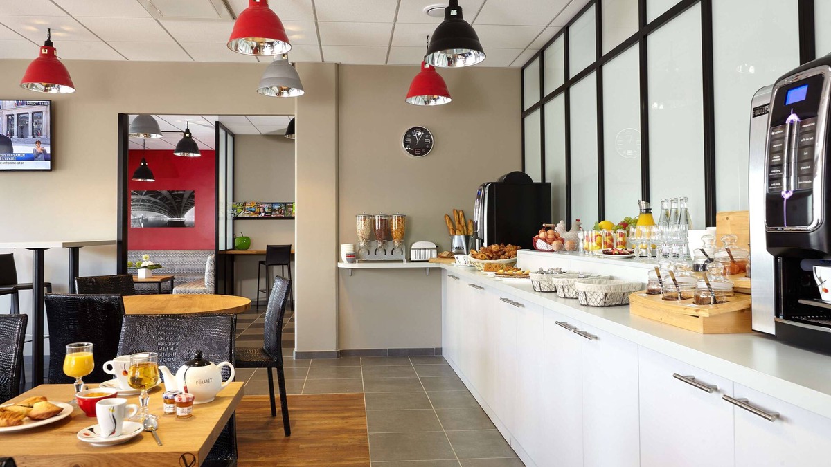 Meyzieu Hotel | KYRIAD LYON EST - Stadium - Eurexpo