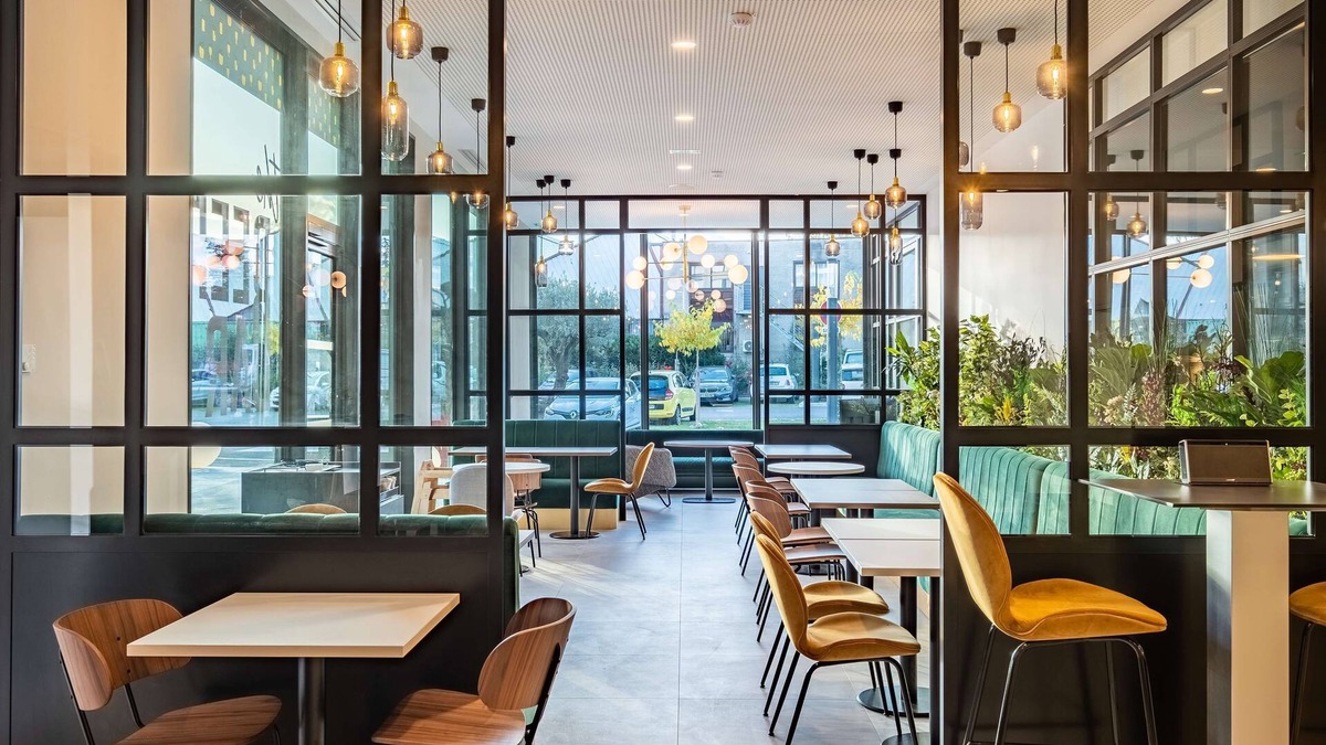 Limonest Hotel | Kyriad Lyon Ouest - Limonest