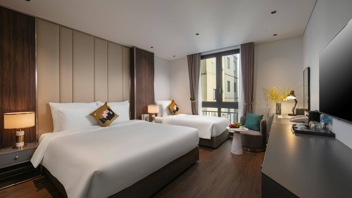 Hang Buom Hotel | Léman Old Quarter Hotel