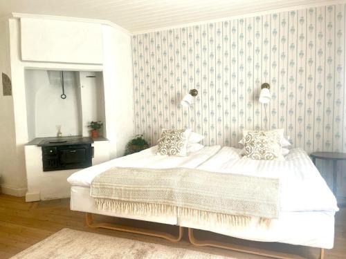 Lovstabruk Hotel | Lövstabruks Värdshus och Brukshotellet Änkehuset