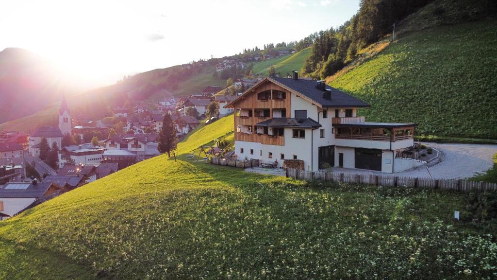 San Genesio Apartment | Lüch de Crusteles