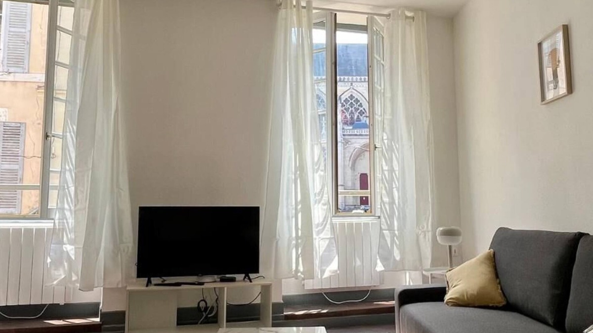 Nevers Apartment | L'écrin de Saint-cyr