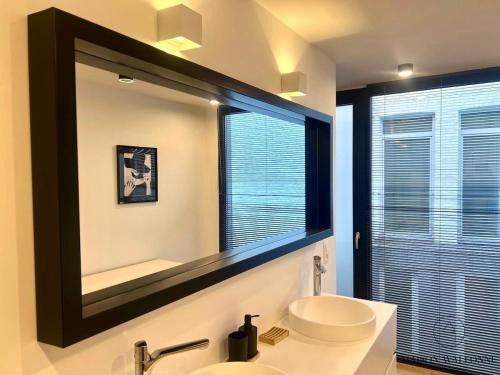 Saint-Laurent Apartment | L'élégant Triplex - Appartement d'architecte