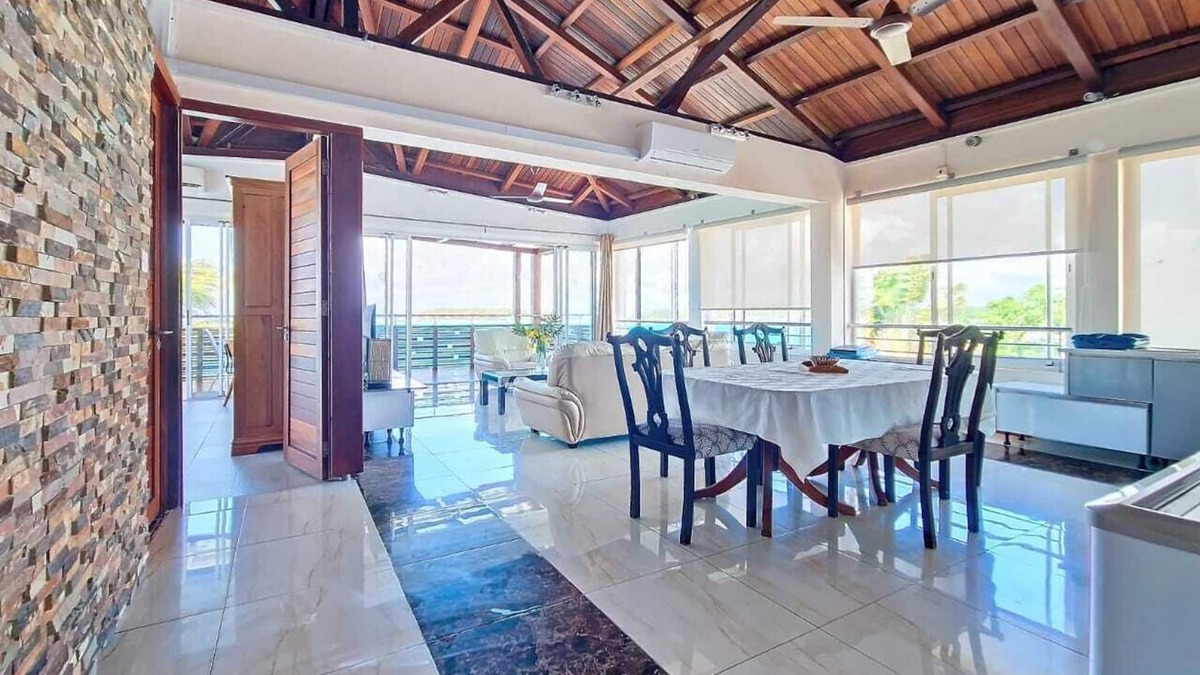 Blue Bay Apartment | L’établissement pieds dans l'eau, BLUE REEF Blue Bay, se situe à Blue Bay Beach