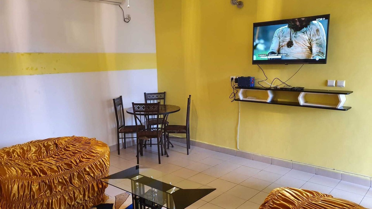 Douala Apartment | L Étoile de Mabri