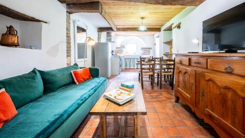 Messigny-et-Vantoux Apartment | L'Abeille Maison - Proximité Dijon et Circuit Dijon Prenois