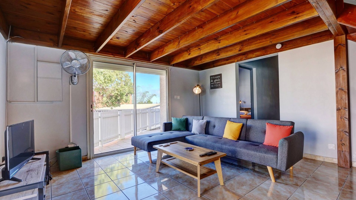Petite-ÃŽle House | L'Albius - Maison avec terrasse et jardin