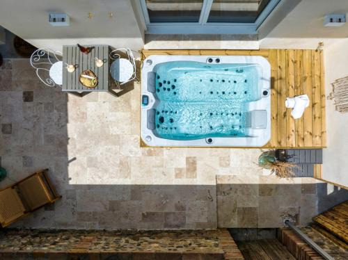 Castelnau-d'Estretefonds Apartment | l'Alcove - SPA&SAUNA privé - Oliveraie d'Eurocentre