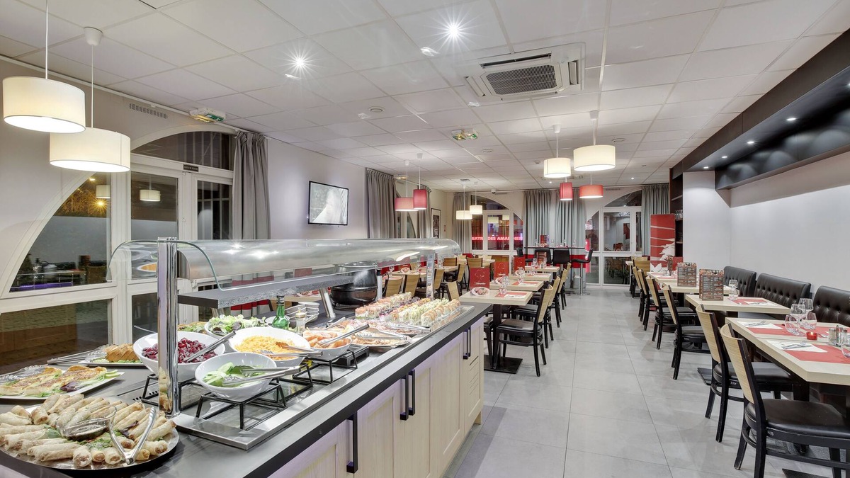 Quartier de la Boule - Champs-Pierreux Hotel | L'Amandier