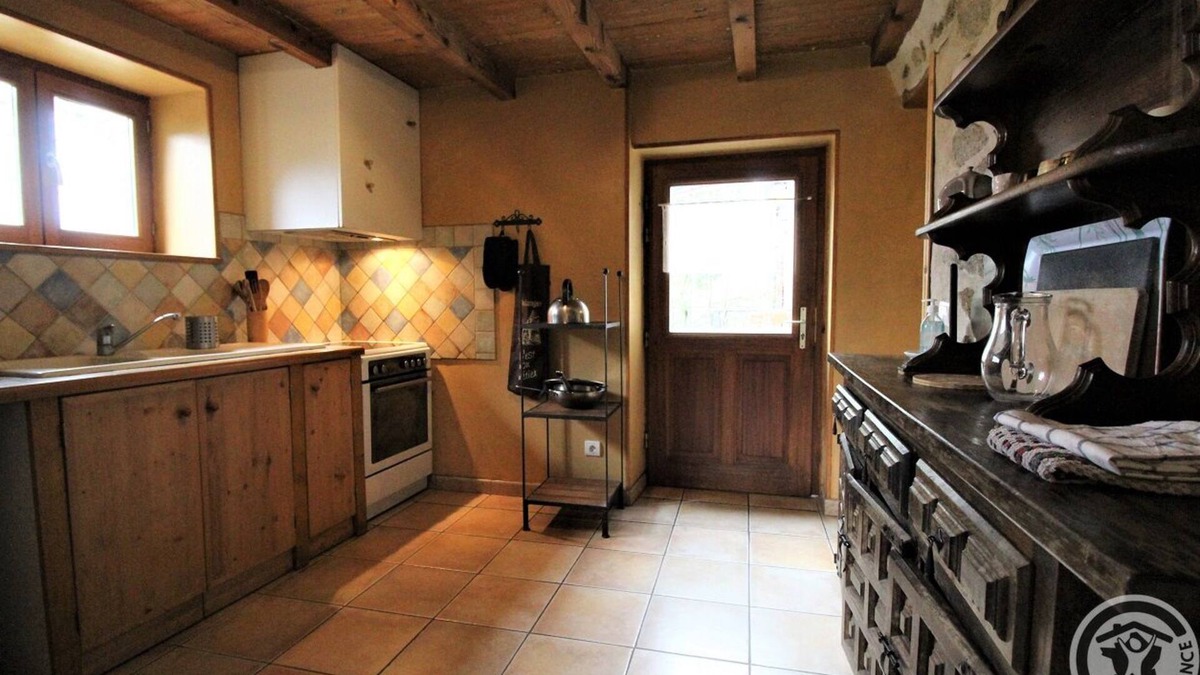 Quinsonnas House | L'Arbre Gîte - MESSIMY