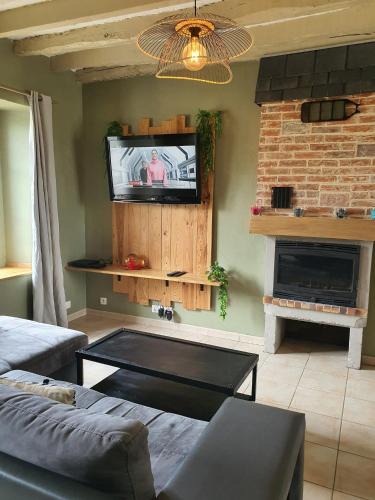 Chitenay House | L'Ardoise