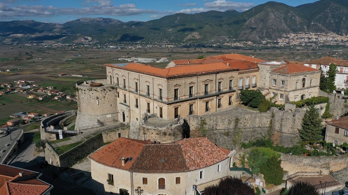 Teggiano Other | L' Armoniosa the magic of the medieval Macchiaroli Castle in Teggiano