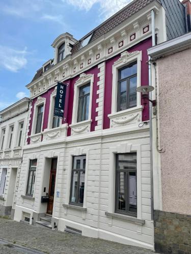 Lessines Hotel | L'ARTiste