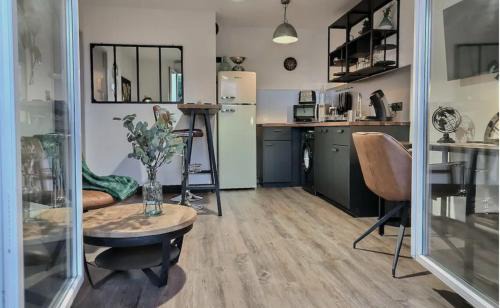 Albi Apartment | L'Atelier St James - Gare, Parking Privé - Clim - Piscine