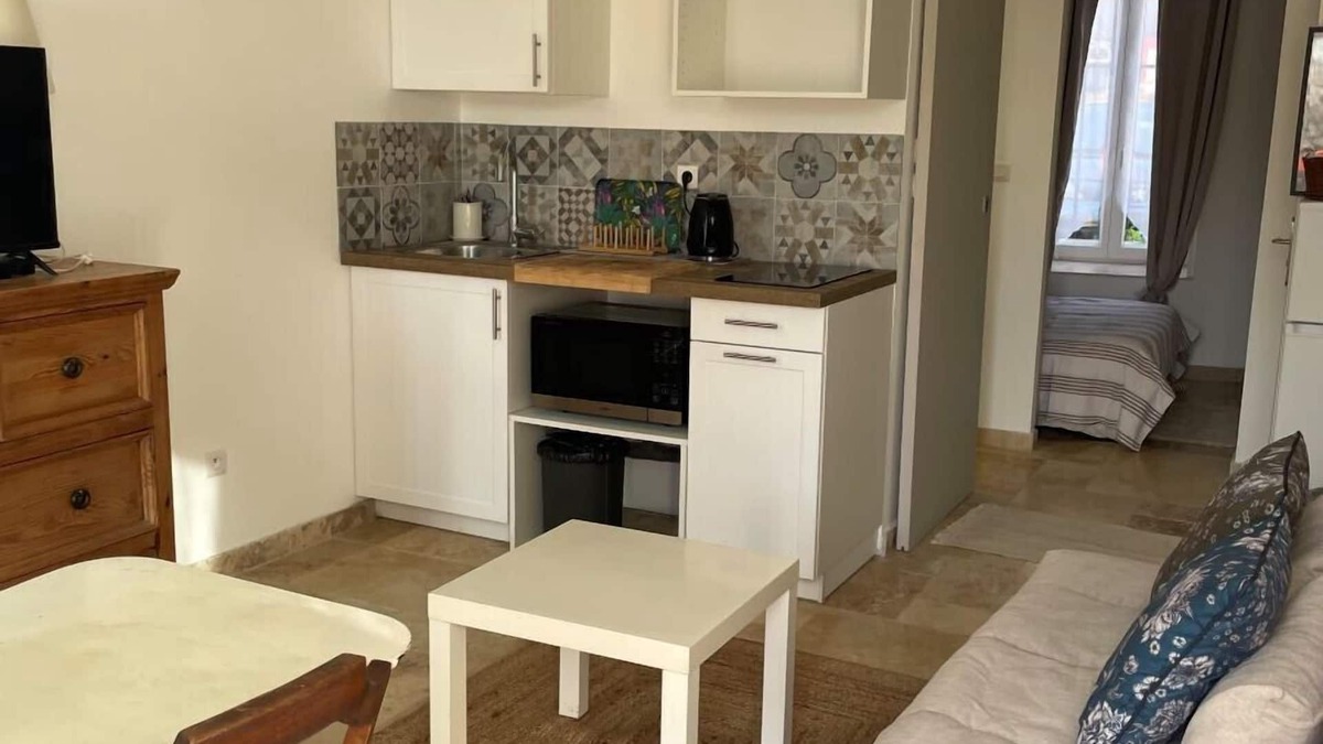 Martigues Apartment | L'Atelier, studio au petit port de Martigues