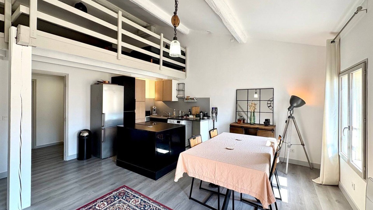 Quartier Administrations Apartment | L'Atelier Violette, 1 bedroom with A/C