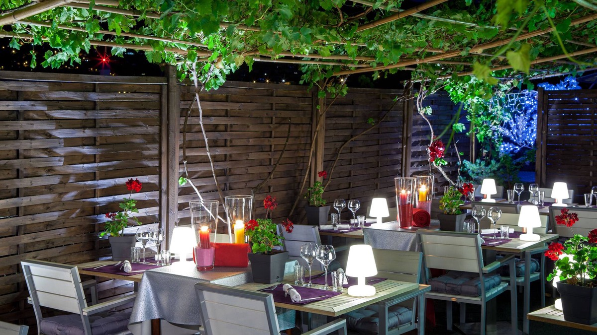 Vetraz-Monthoux Hotel | L' Auberge de Maison Rouge