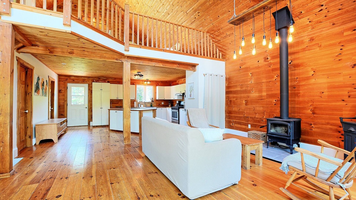 Wakefield Bed & Breakfast | L'Auberge des Collines Private Escape For Two