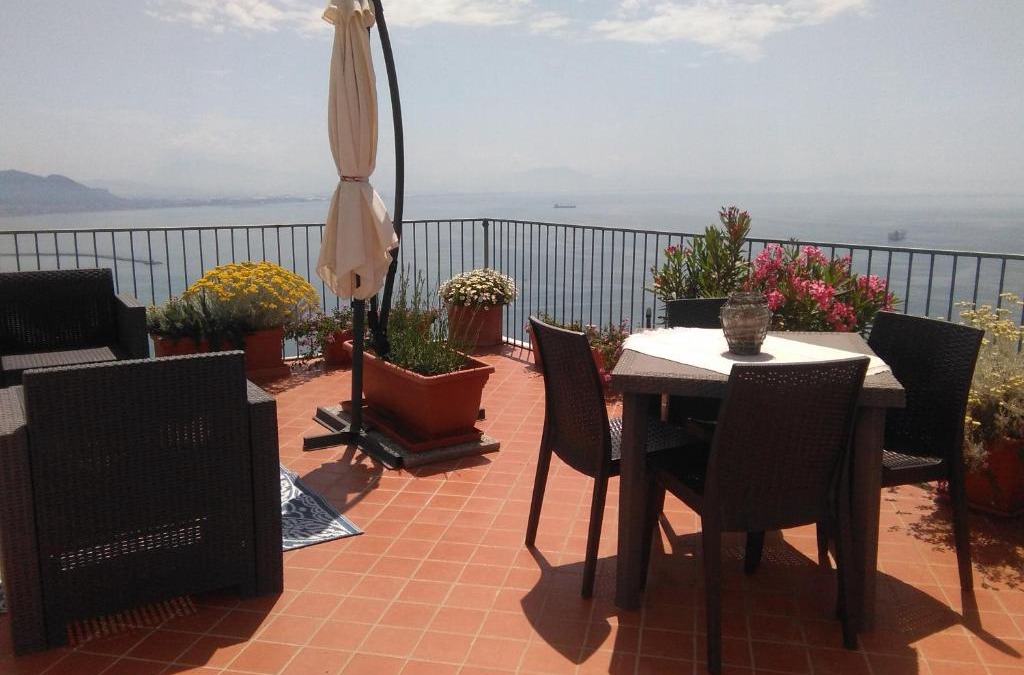 Raito House | L'Azzurro e il Blu'