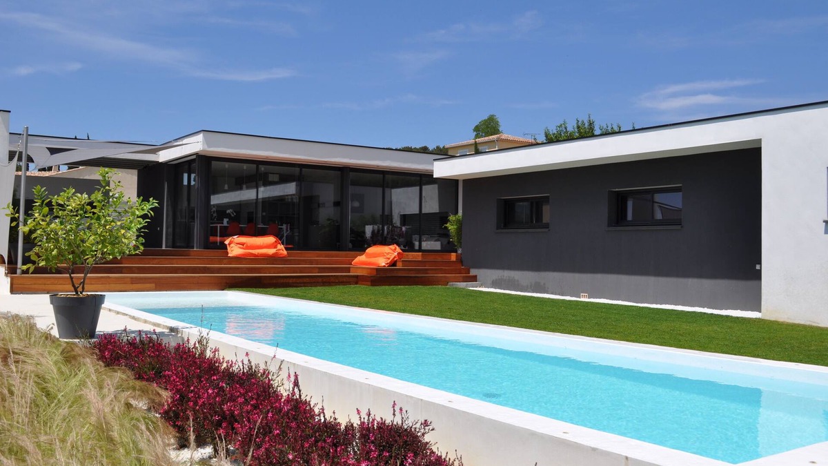 Nages-et-Solorgues Villa | L'Ecrin contemporain