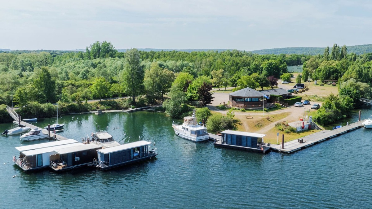 Guernes Apartment | L'Escale Royale Port Ilon Seine Giverny