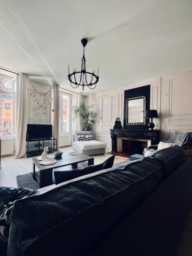 Aurillac Apartment | L'Haussmanien au Coeur de ville
