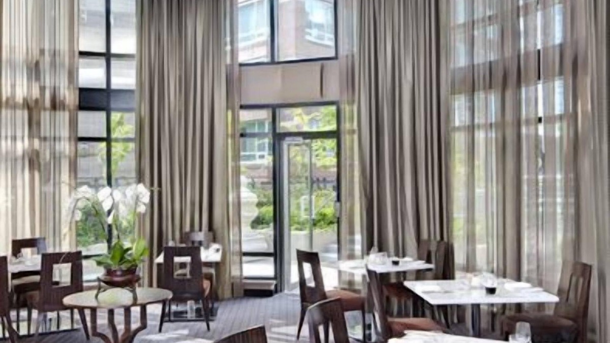 Central Hotel | L'Hermitage Hotel