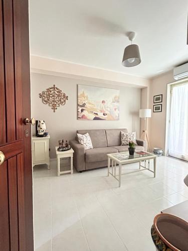Taormina City Centre Apartment | L'host in Taormina