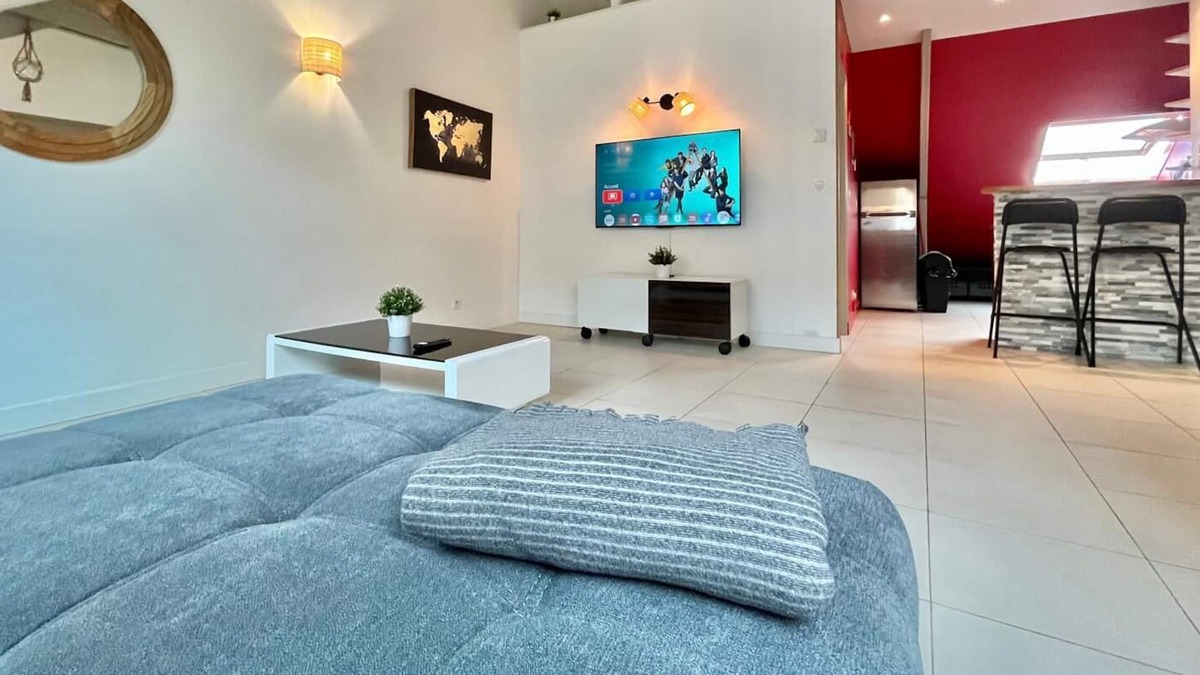Morangis Apartment | L'incontournable - spacious F2 - Near Paris/Orly