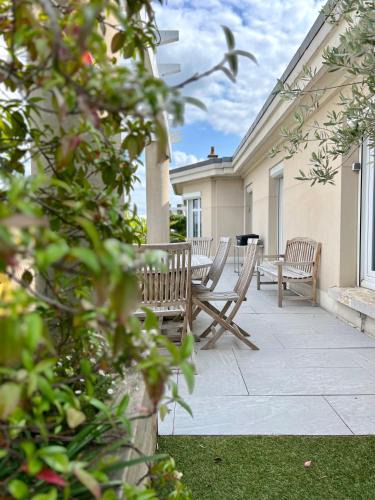 Colombier - Champ de Mars Apartment | L'Isly, Dernier étage en centre de Rennes avec terrasse de 50m2