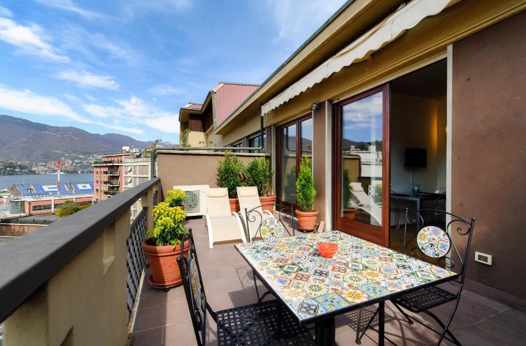 Como Apartment | L'Oasi di Artù