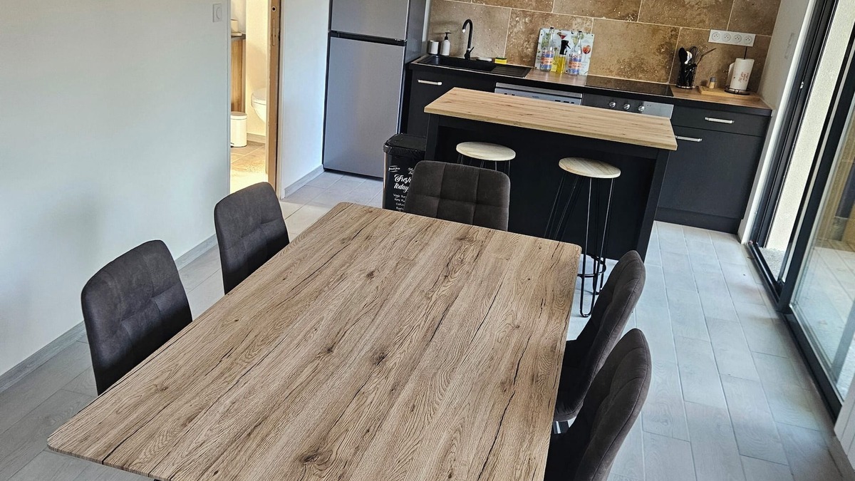 Corne Condo | L'oasis de Corné family relaxation centre