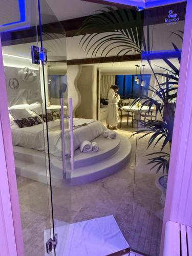 Charnay Apartment | L Ode