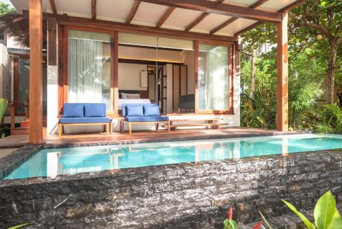 Catangnan Resort | L'Osteria Luxe Beachfront B&B