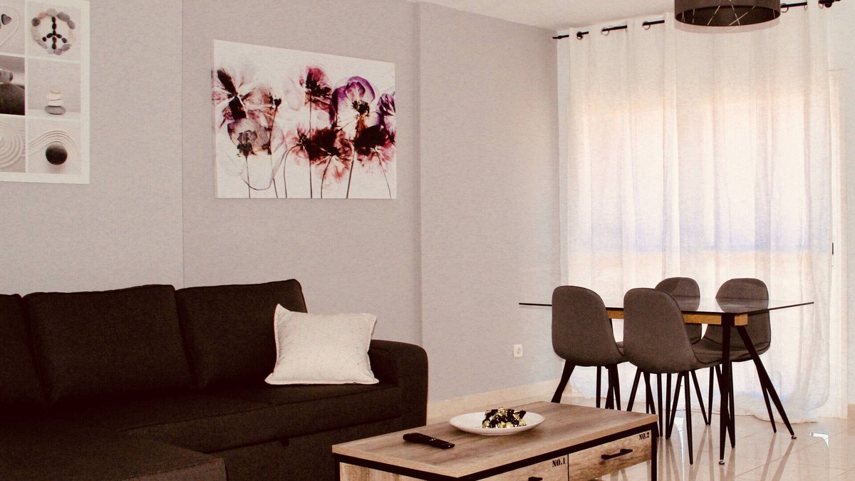 Vecindario Apartment | L&P Confort Luxury House