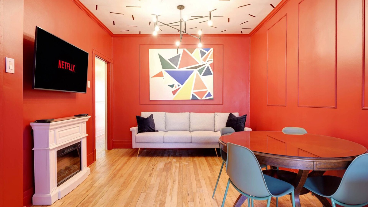 Hochelaga Apartment | L'Union Montréal | Subway nearby | Parking ($)