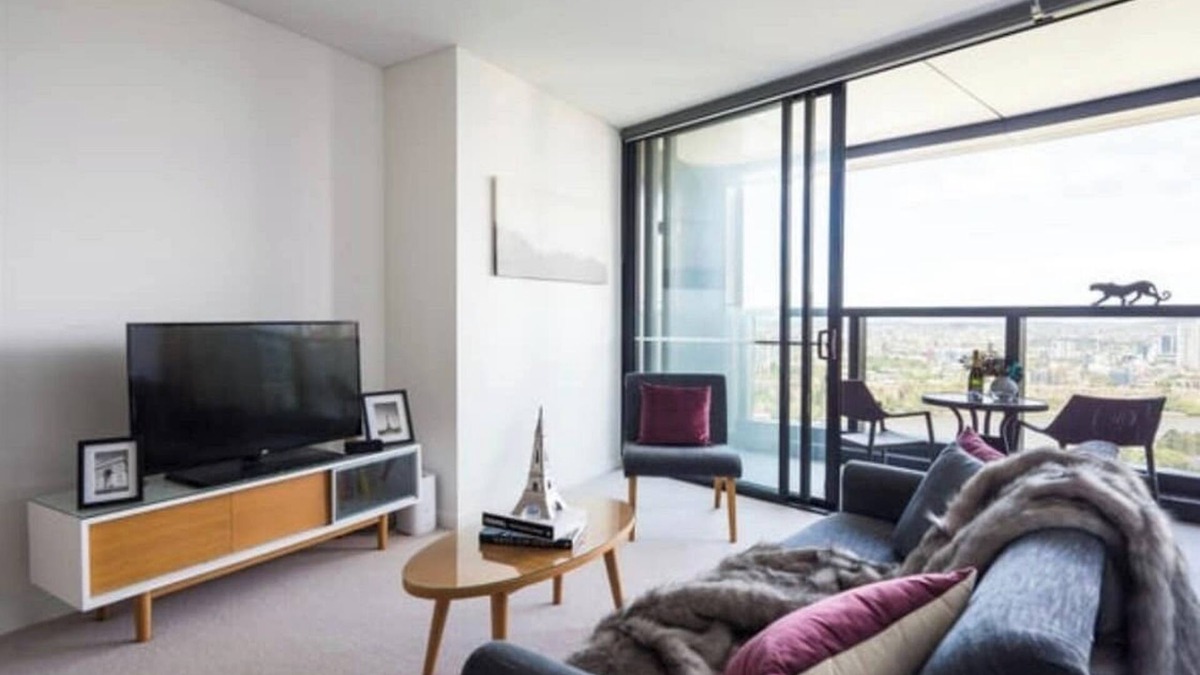 Brisbane Central Business District Apartment | L19 Spacious Apt, Wi-Fi, Parking