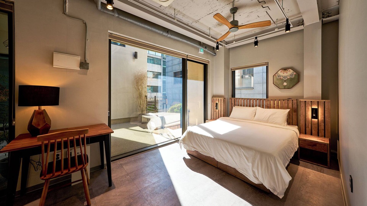 Yeonnam-dong House | L9 Tailored Service Home near Hongik University Station