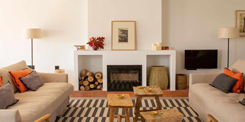 Tenzuela House | La Alberca Casa con jardín y piscina