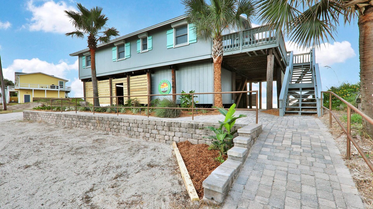 Vilano Beach House | La Anahi - Oceanfront Vacation Rental
