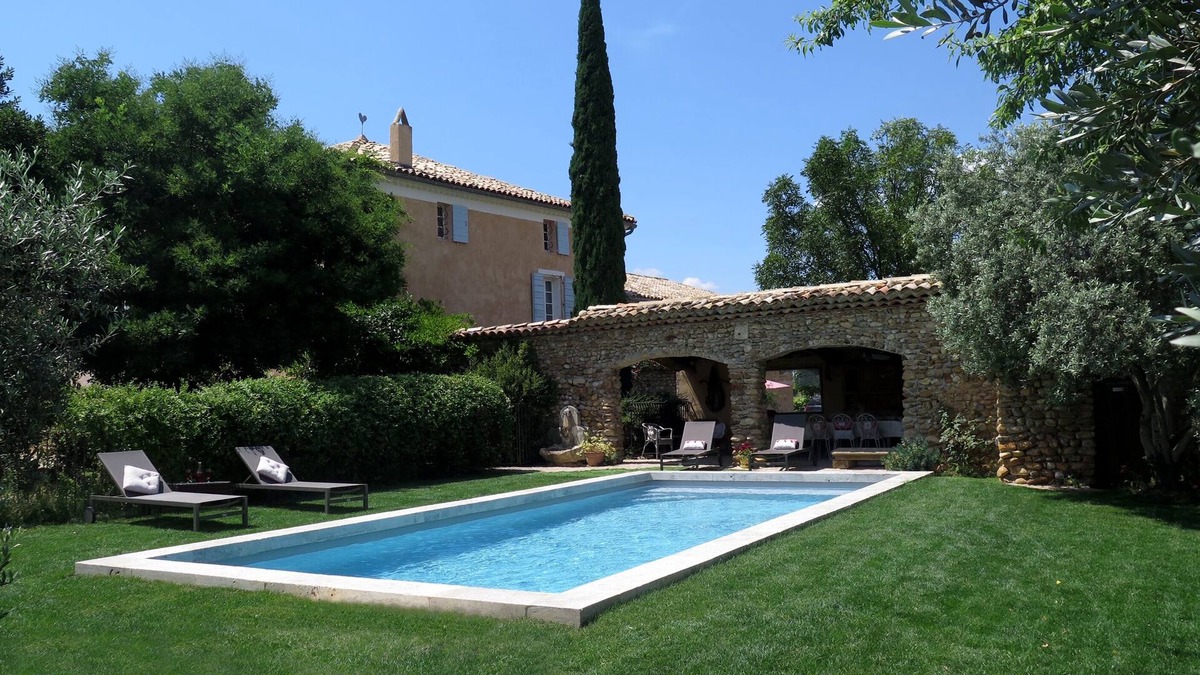 Valensole House | La bastide de Valensole in Provence, private estate and swimming pool