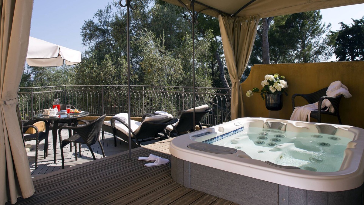 Grasse Hotel | La Bastide Saint Antoine