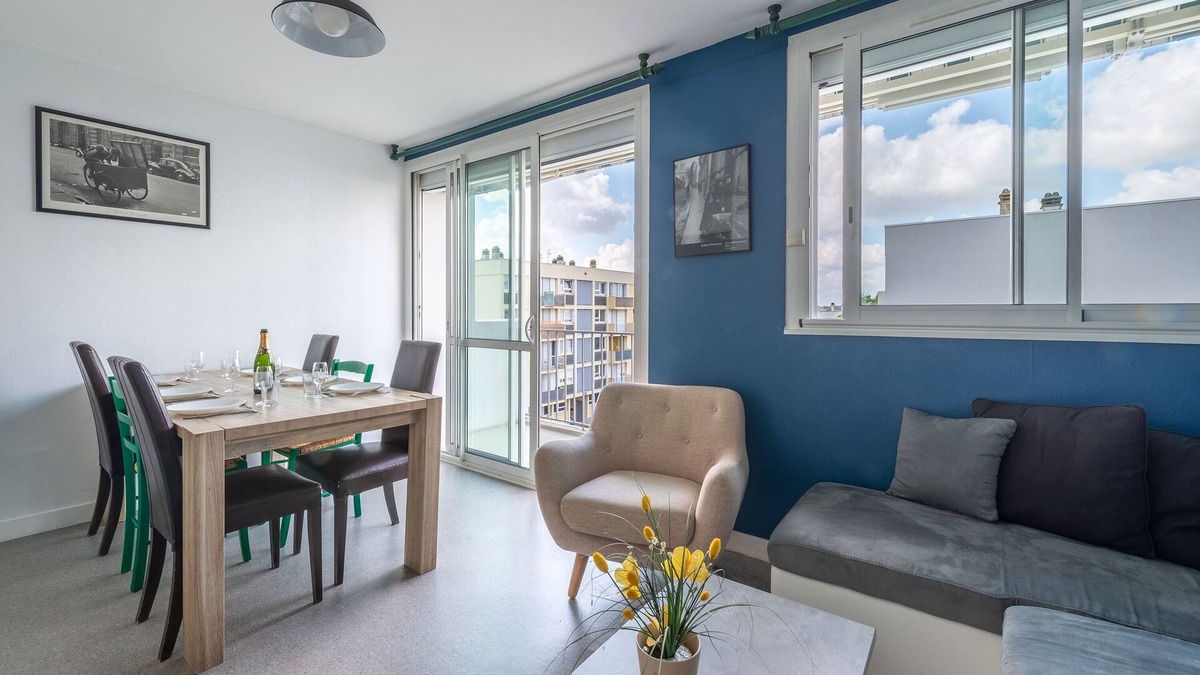 Cholet Apartment | La Belle Étape - Grand T5 à Cholet