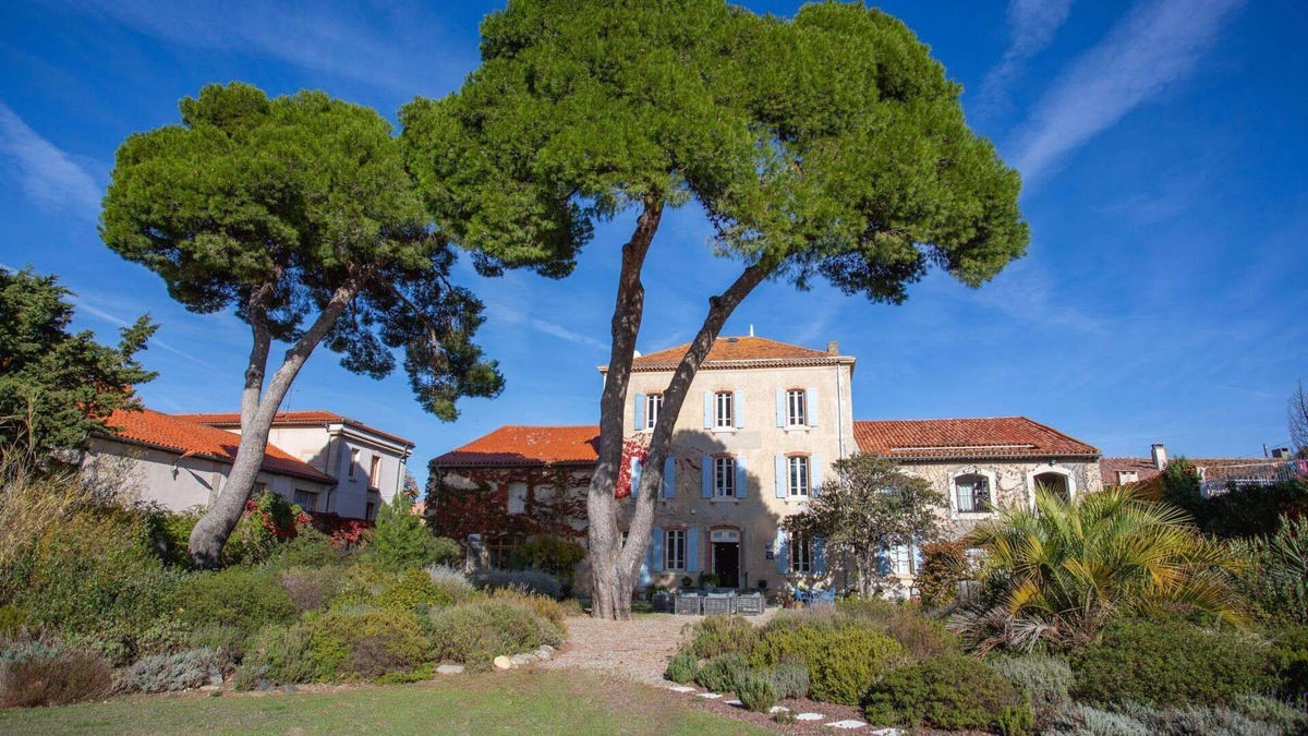 Rieux-Minervois Villa | La Belle Demeure - Six Bedroom Villa, Sleeps 12