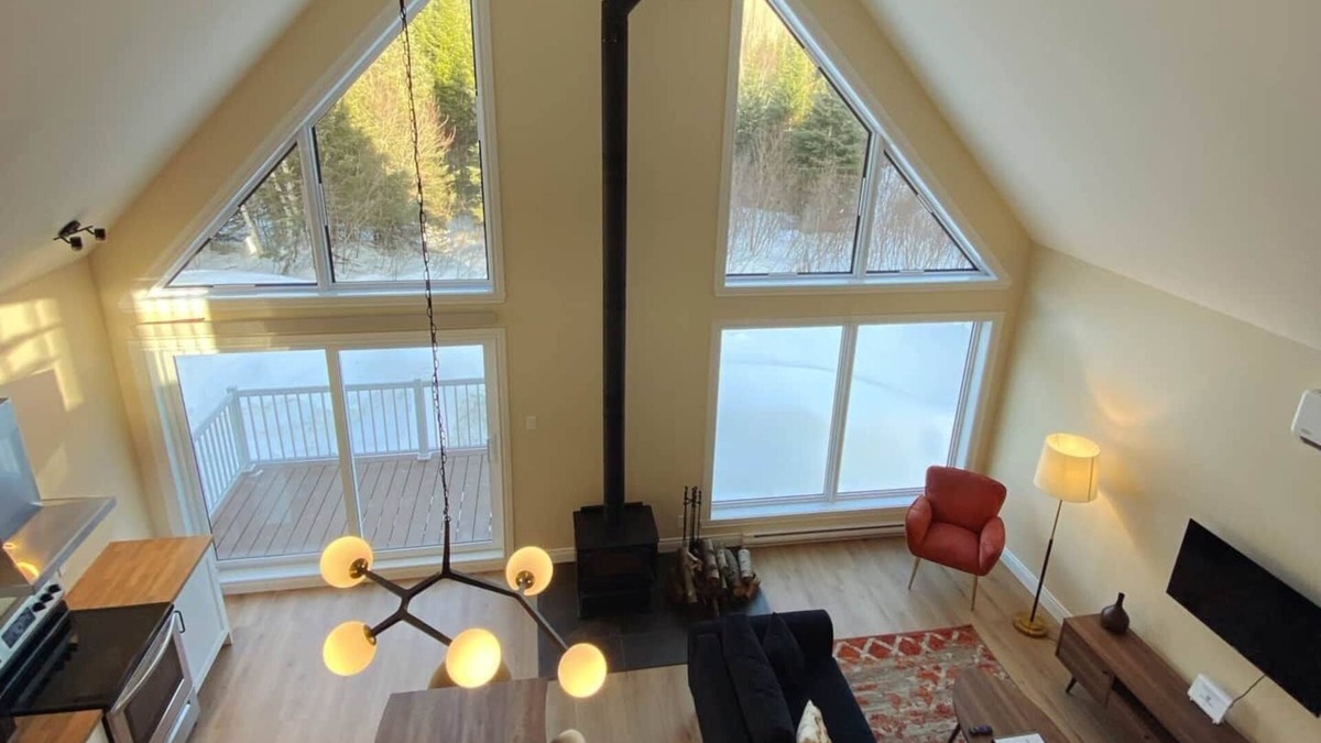 Petite-Riviere-Saint-Francois Ski Chalet | La Bellecôte | Détente en nature avec spa