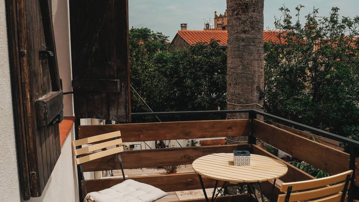 Saint-Genis Apartment | La bodeguita 1