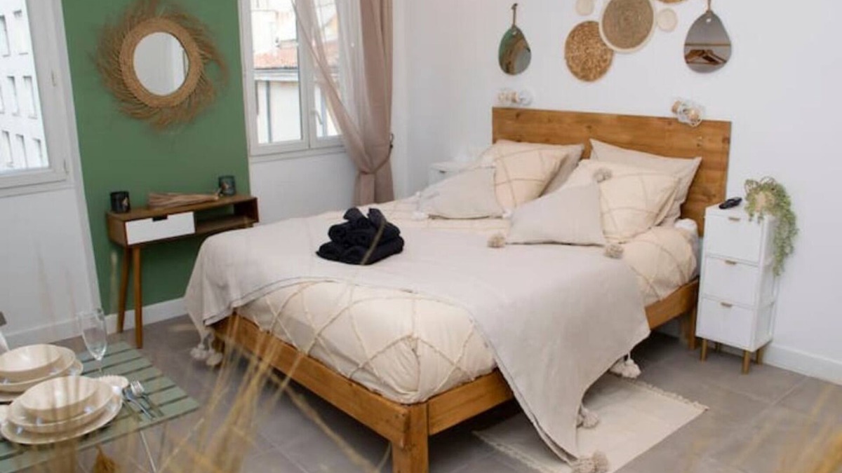Hotel-de-Ville Apartment | La Bohème au Vieux-port